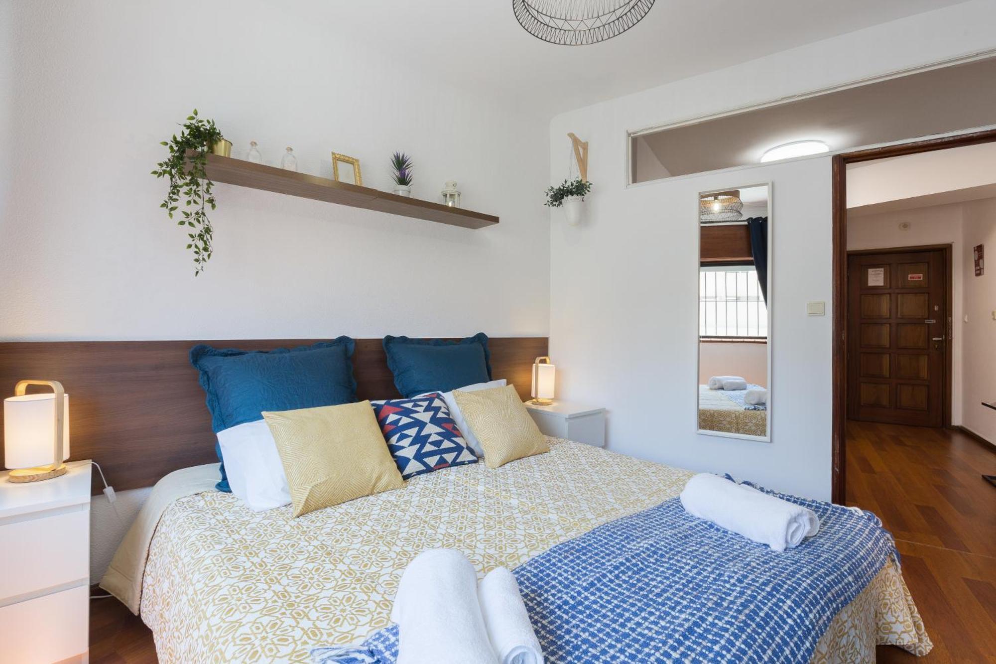 Host Wise - Comfy Bright Flats With Netflix Apartment Porto Room photo